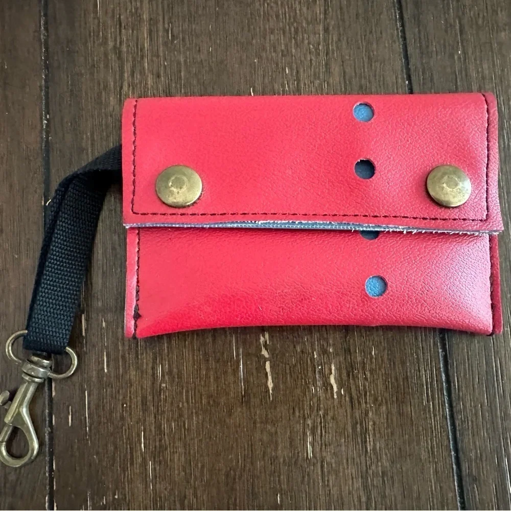 Holly Aieken wristlet